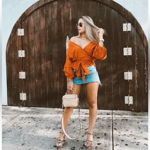 Plataforms - Picture 1 of 4